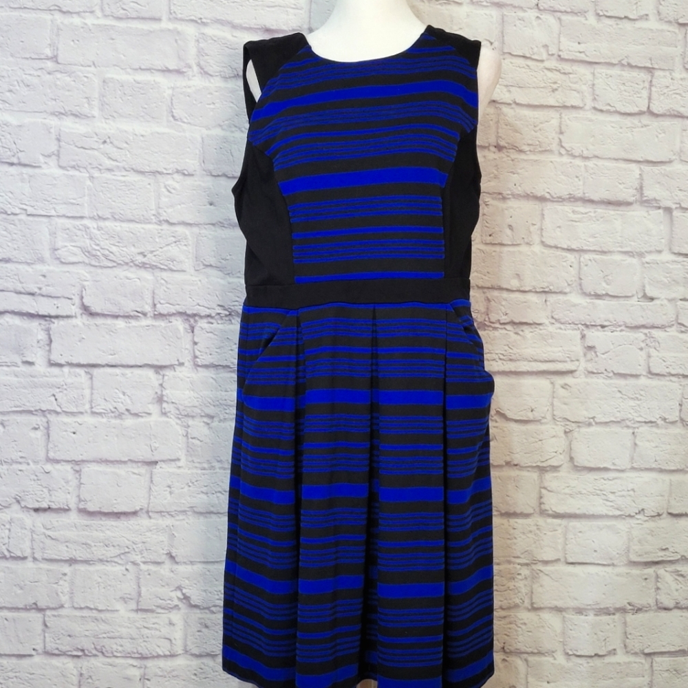 Ann Taylor Loft Stipe Sheath Knee LengthDress with Pockets